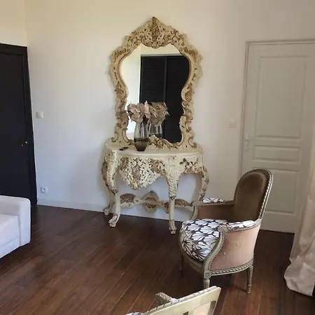 Διαμέρισμα Charmant Studio *